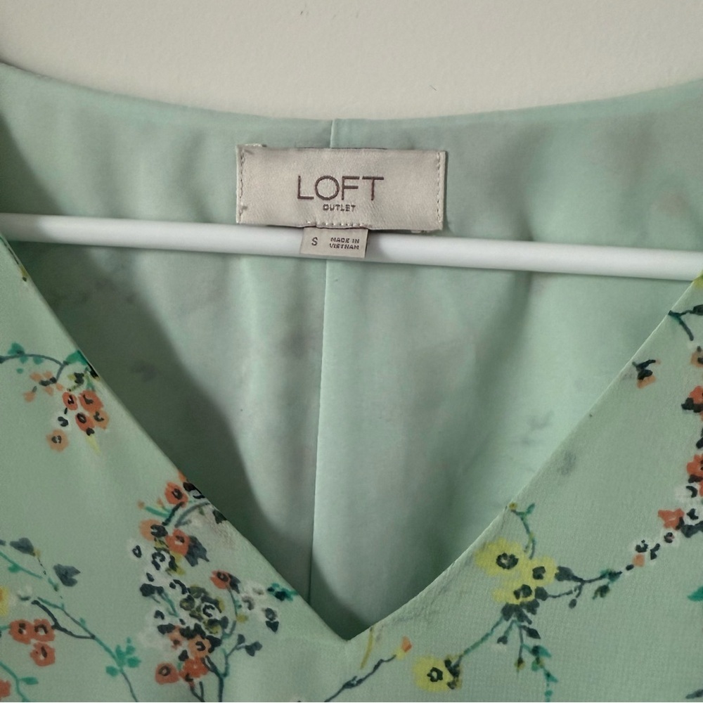 LOFT Full-Length Dress - Floral Design with Matching Belt - Picture 2 of 8